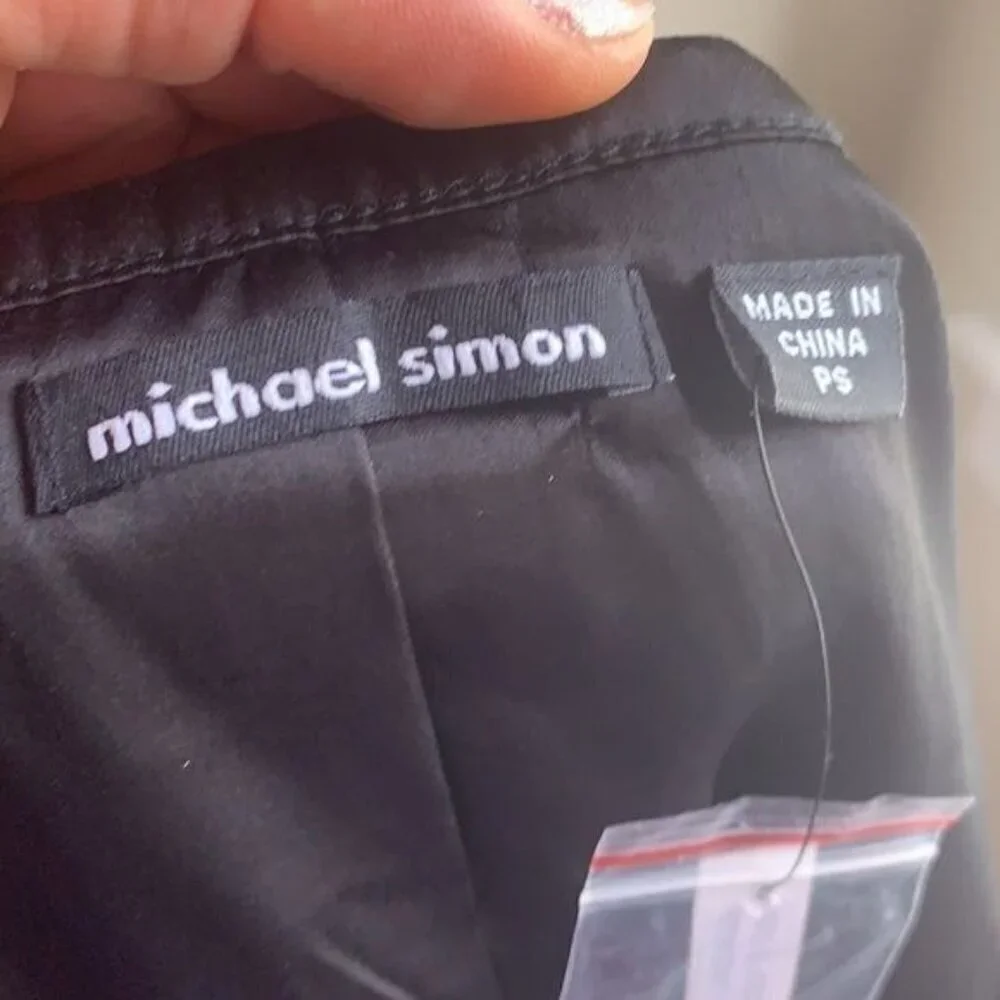 Michael Simon measurements laying